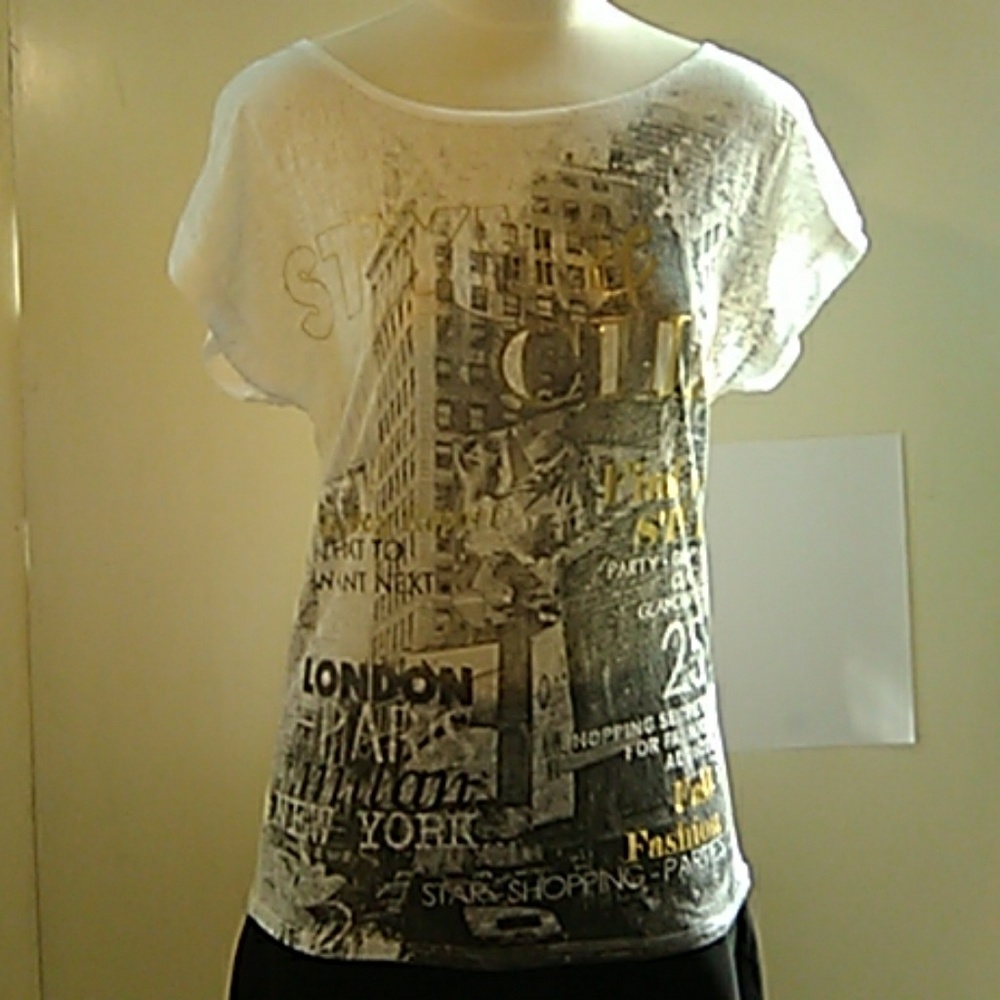 EXPRESS GRAPHIC TEE